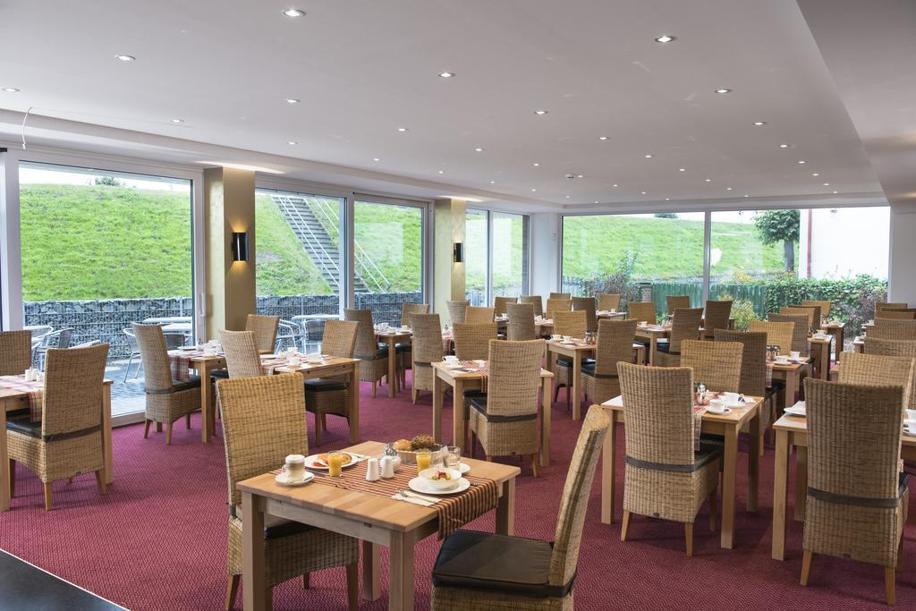 Hotel Hafen Buesum Екстер'єр фото